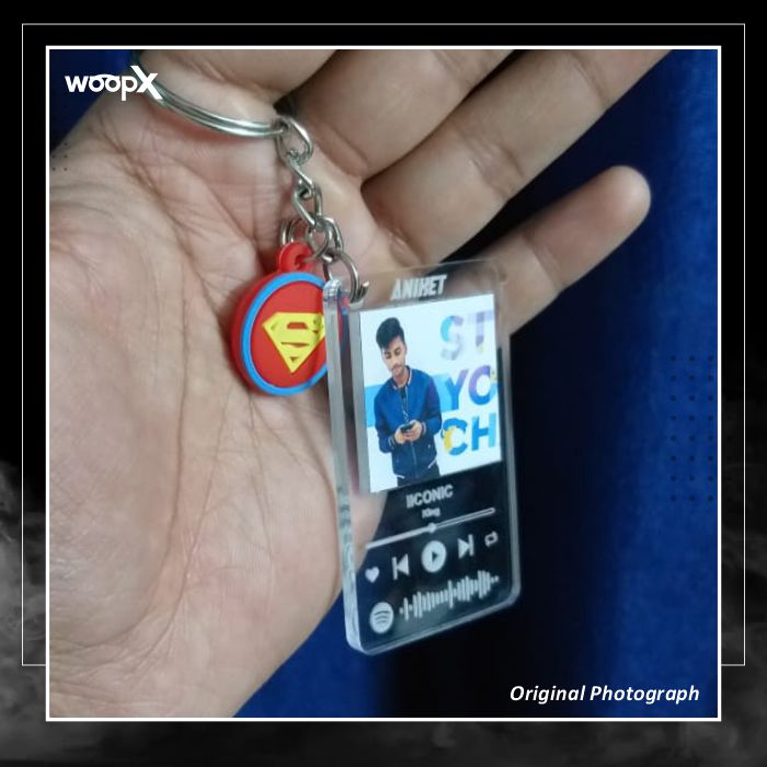 Customized Engraved Transparent Acrylic Scannable Spotify Keychain