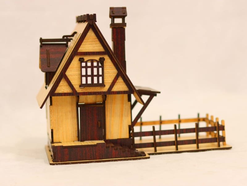 DIY Wooden Miniature Farmhouse Model with Fenced Yard