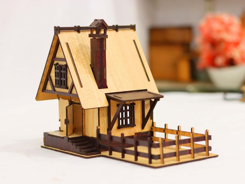 DIY Wooden Miniature Farmhouse Model with Fenced Yard